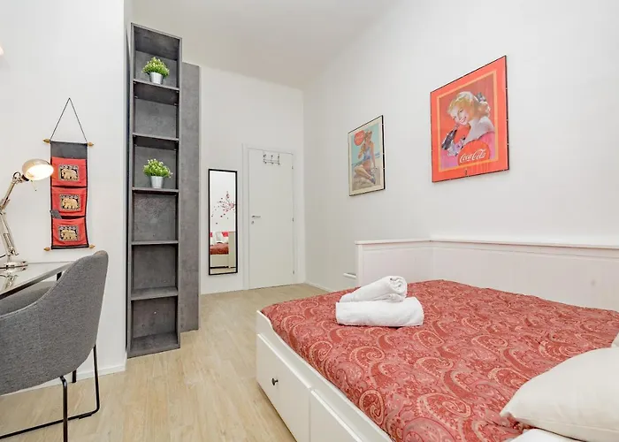 Con Due - Free Parking