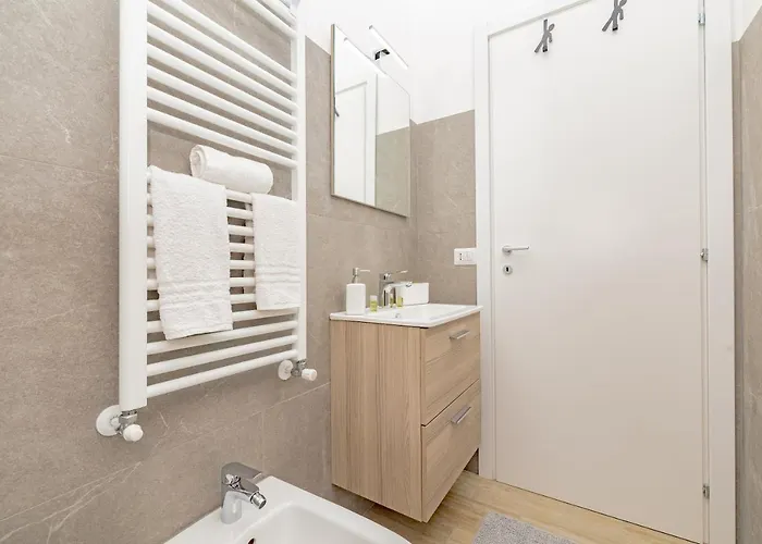 Con Due - Free Parking *