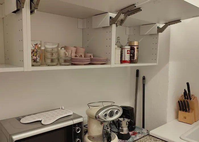 بيت ضيافة Treehouse ميلان