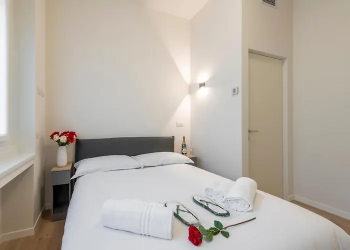 De Amicis, 25 - Nel Cuore Di * Mailand