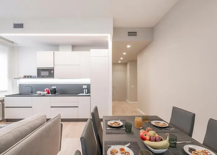 De Amicis, 25 - Nel Cuore Di Mailand