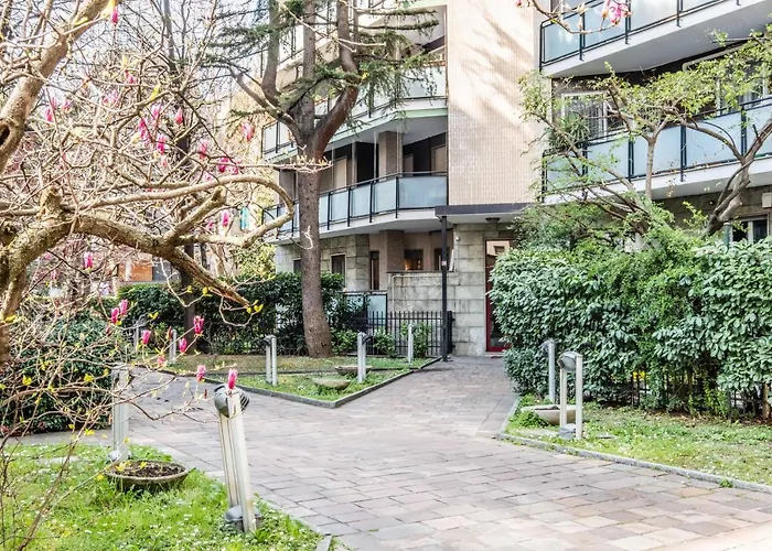 Appartement Cozy San Siro-duomo Netflix & Design Milaan