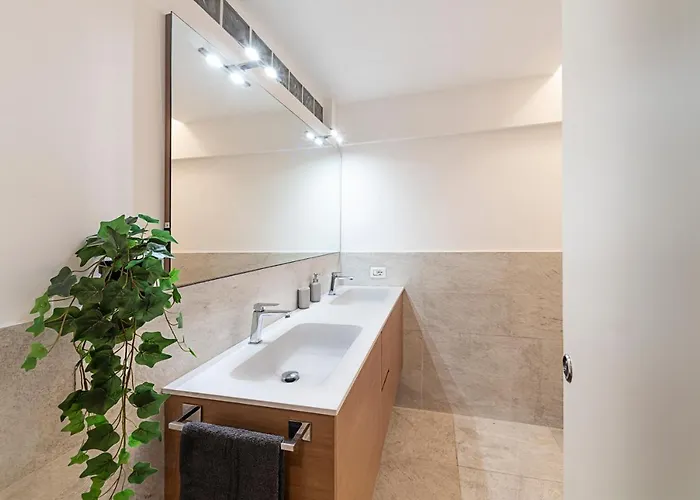 Deluxe 120 Mq , 4 Minuti A Piedi Dai Navigli Apartamento Milán