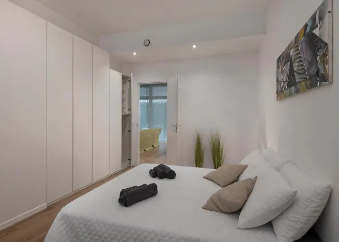 Apartamento Deluxe 120 Mq , 4 Minuti A Piedi Dai Navigli Milán