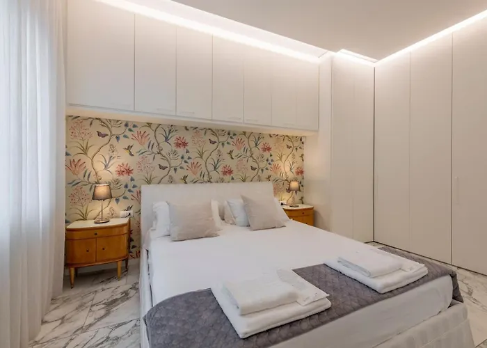 Апартаменты Royal Luxury Brera