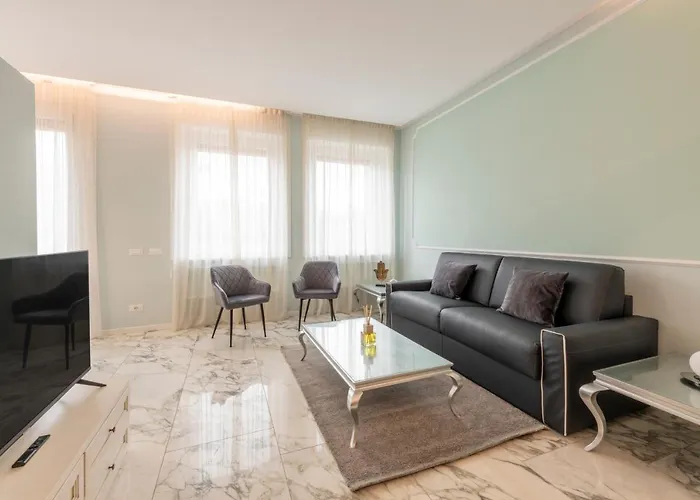 Royal Luxury Brera Апартаменты Милан