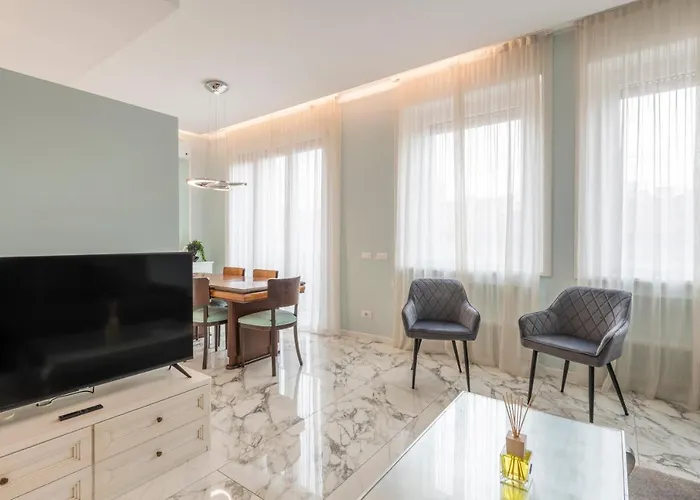 Royal Luxury Brera Апартаменты *