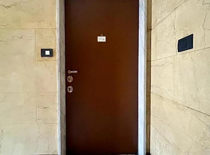 Kibilu - Via Cibrario Linea Rossa Metro Rovereto - Vicinanze Stazione * Milán