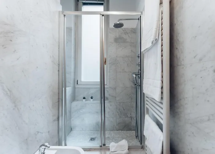 Charming De Togni * ミラノ