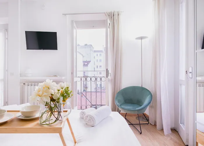 Easylife - - Correnti 22 - Duomo Mailand