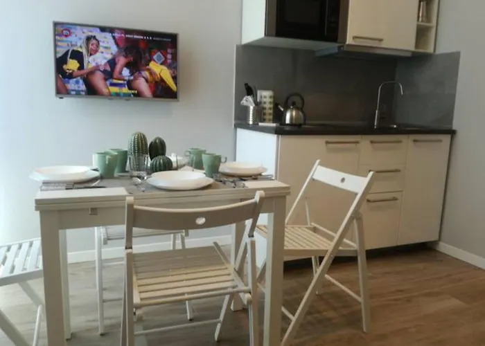 Mm3/repubblica A 5 Minuti Dal Duomo Apartamento