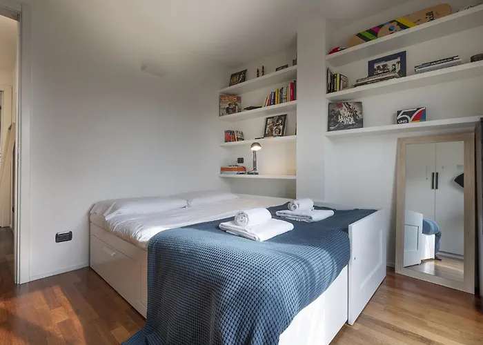 Giresio 41 - Your Penthouse With Rooftop Garden In Navigli - Wifi Lägenhet