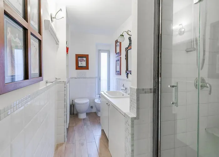 Charming And Elegant Historic Center Of Lägenhet