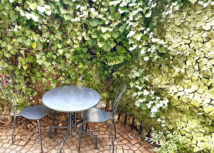 Lovely 2 With Small Garden Appartement *