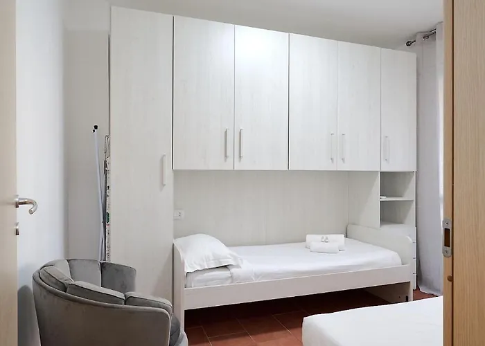 Xenia - Spacious And Bright New Flat With Garden 아파트