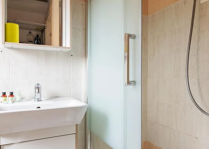 Sarpi Studio Apartment Self Check In *