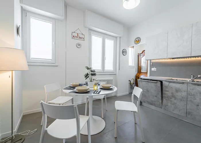 Bandeneresuite Attico Hébergement de vacances Milan