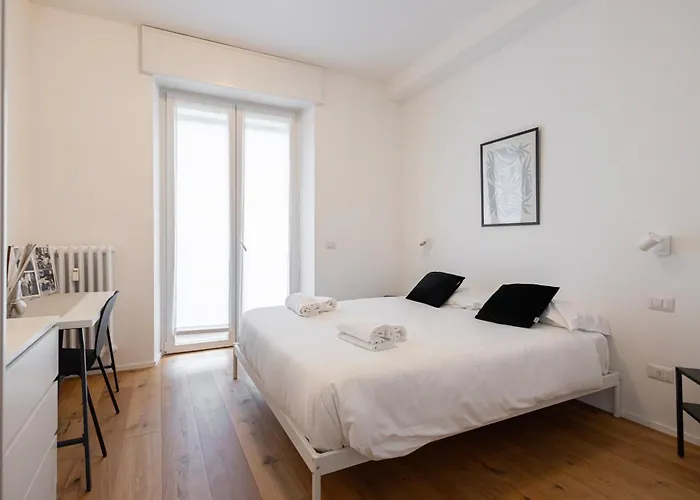 Apartament Nuovissimo Trilocale A 200 Metri Da Zara Mediolan