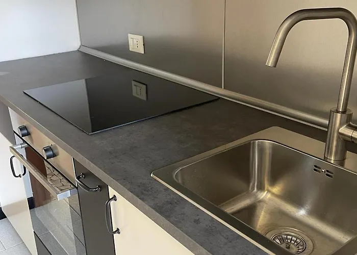 Tina41 Near Station,isola,corso Como,piazza Gae Aulenti *