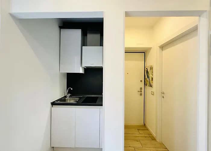 Comecasa Monolocale Vicino Stazione Appartement *
