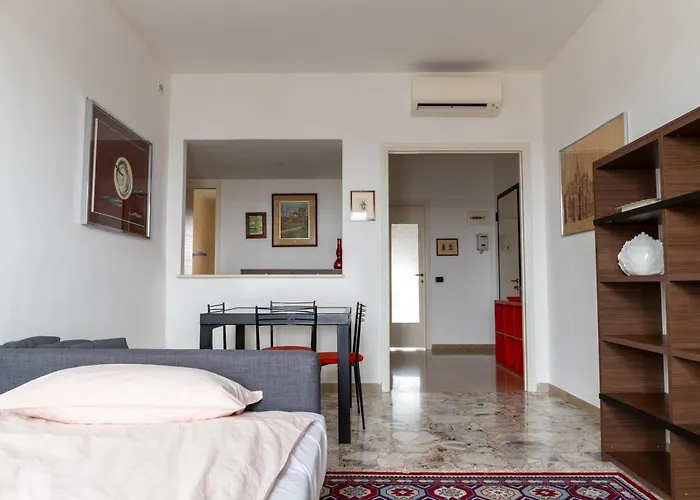 Panoramic Views, Location 아파트 *