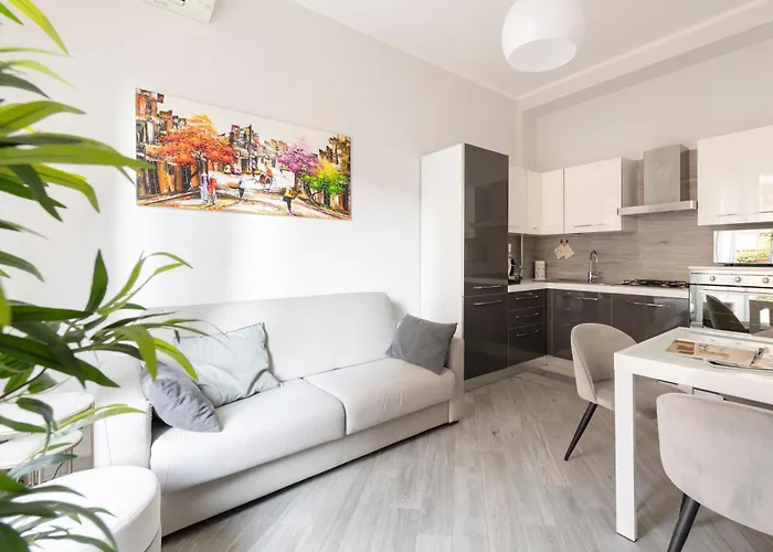 Adorable Centre, 2 Bd, 4 Guests Apartment *