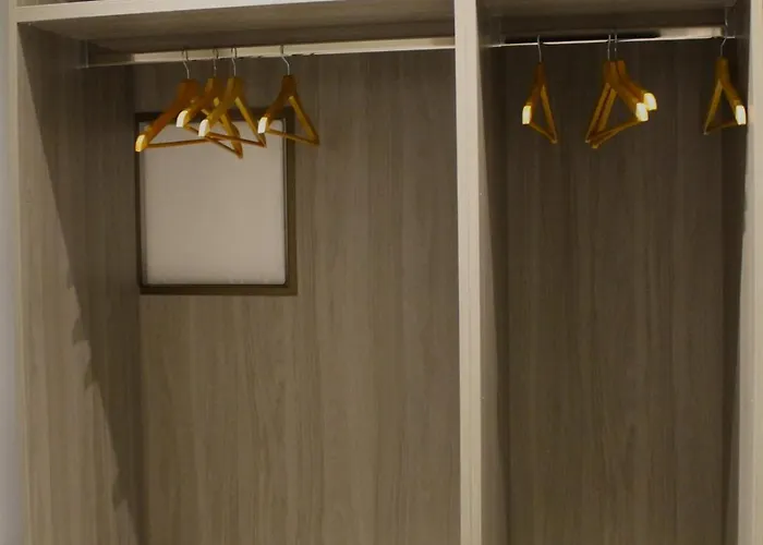 Miki - Mauro Macchi 91 Apartman *