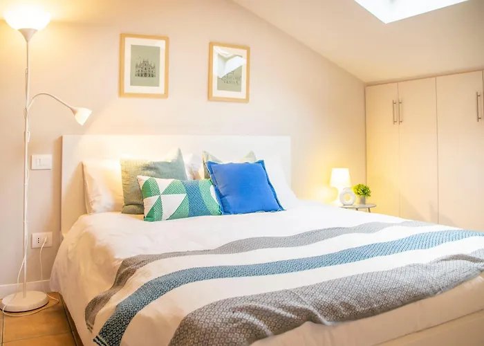 Small Island In * Milaan