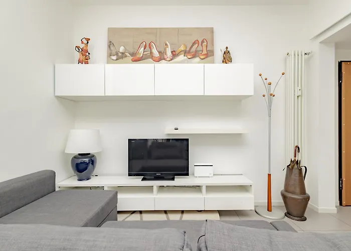 Xenia - Quiet And Cozy Two-room Lejlighed *