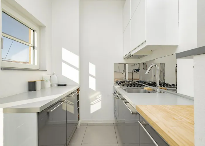 Xenia - Quiet And Cozy Two-room Lejlighed