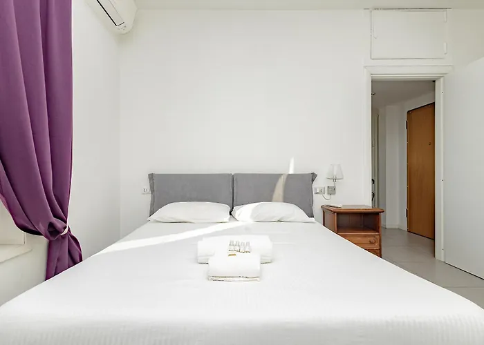 Xenia - Quiet And Cozy Two-room Milano