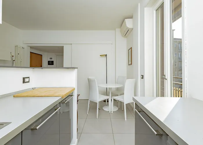 Xenia - Quiet And Cozy Two-room Lejlighed *