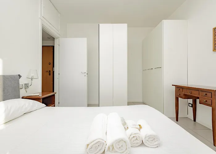 Xenia - Quiet And Cozy Two-room Milano