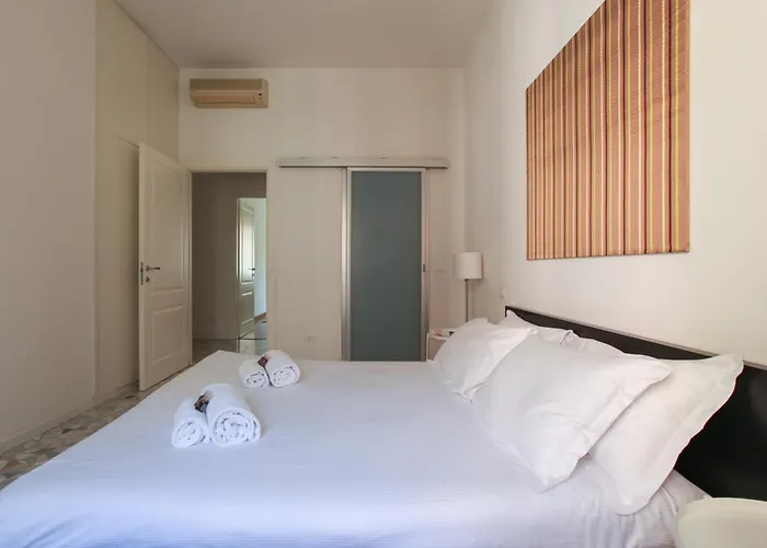 Hacca Collection - 3br Bocconi-navigli * Milan