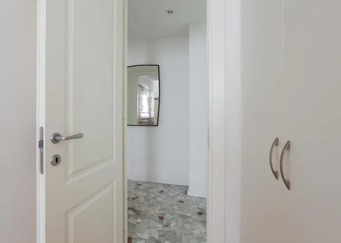 Hacca Collection - 3br Bocconi-navigli