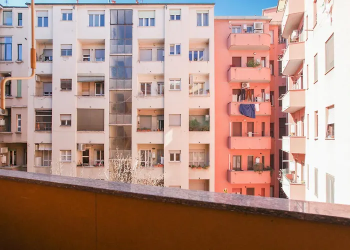 Hacca Collection - 3br Bocconi-navigli * Милан