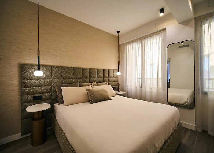 Picasso Golden House Next To Duomo דירה מילאנו