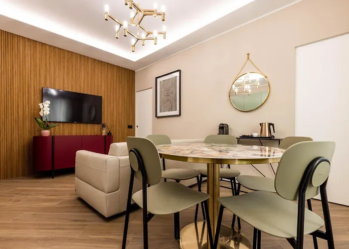 Apartament Gogh Golden House Next To Duomo *