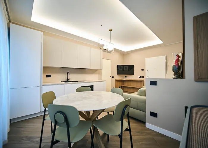 דירה Monet Golden House Next To Duomo מילאנו