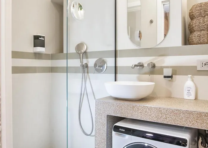 Woodstock Deluxe By Station *