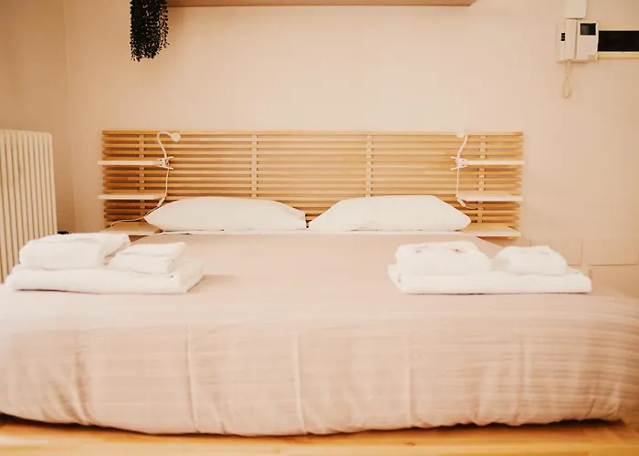 Gioire - Duomo 4 Metro Stops - Near Olympic Village Апартаменты