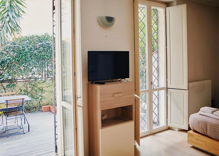 Gioire - Duomo 4 Metro Stops - Near Olympic Village Апартаменты Милан