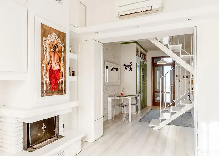 Bright Loft - Free Private Parking Appartement *