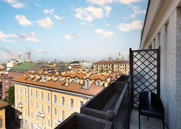 Black & White Vista Duomo 400 Metri 아파트 *