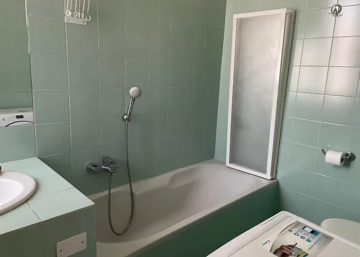 בית הארחה Umbria 60 - Porta Romana, 10' Walk To Olympic Village Cortina 2026 מילאנו