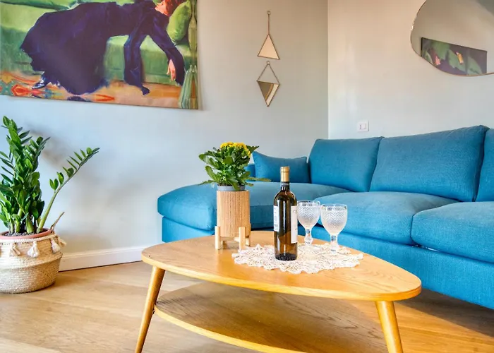 Spacious Penthouse With Panoramic Terrace - 20 Minutes From San Siro & Duomo Милан