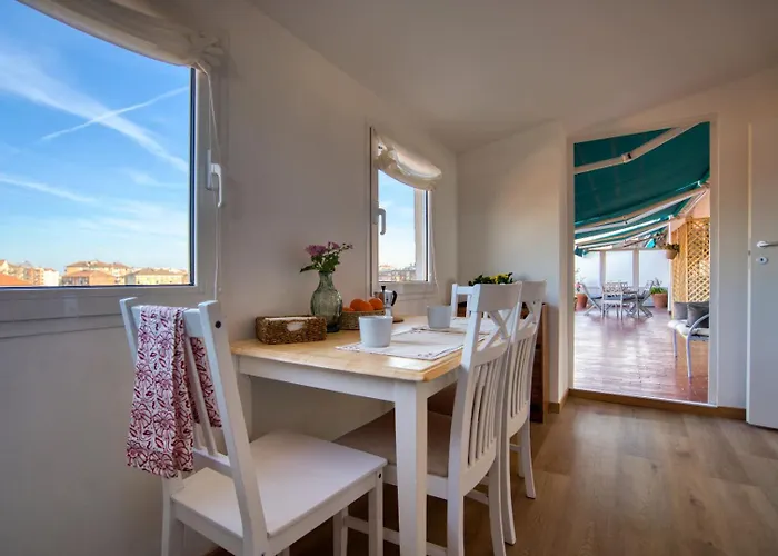 Apartamento Spacious Penthouse With Panoramic Terrace - 20 Minutes From San Siro & Duomo