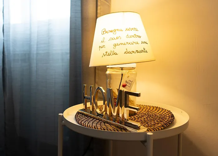 Me43 • Luxury • Chic * Milano