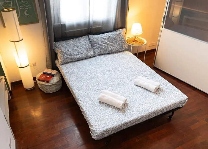 Me43 • Luxury • Chic * Milano