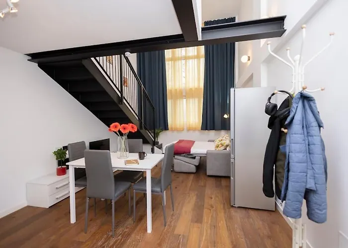 Darsena Charming By Nm *